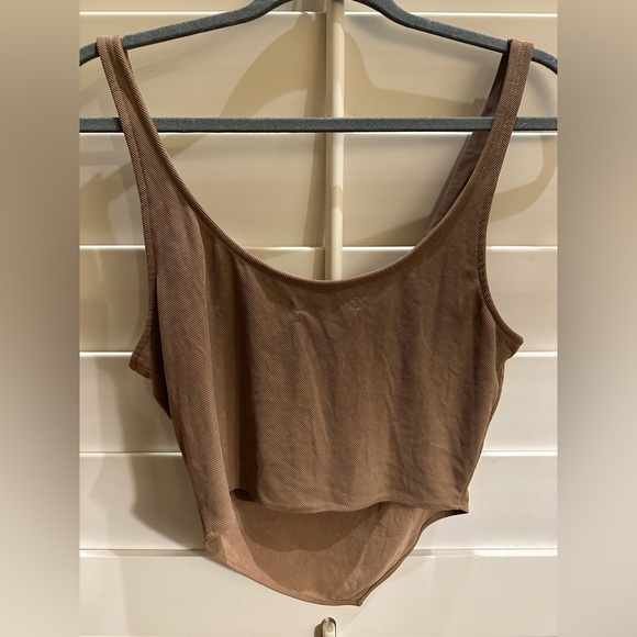 NWOT Urban Outfitters Cowl Neck Crop Tank Top - Picture 3 of 3